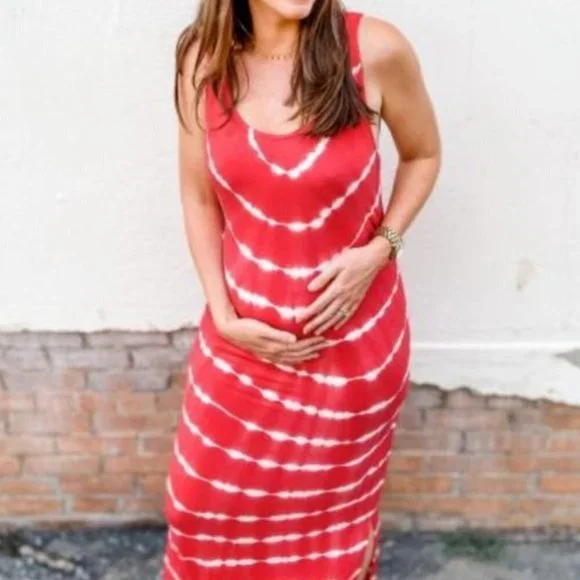 Sleeveless Maternity Dress - Picture 1 of 3